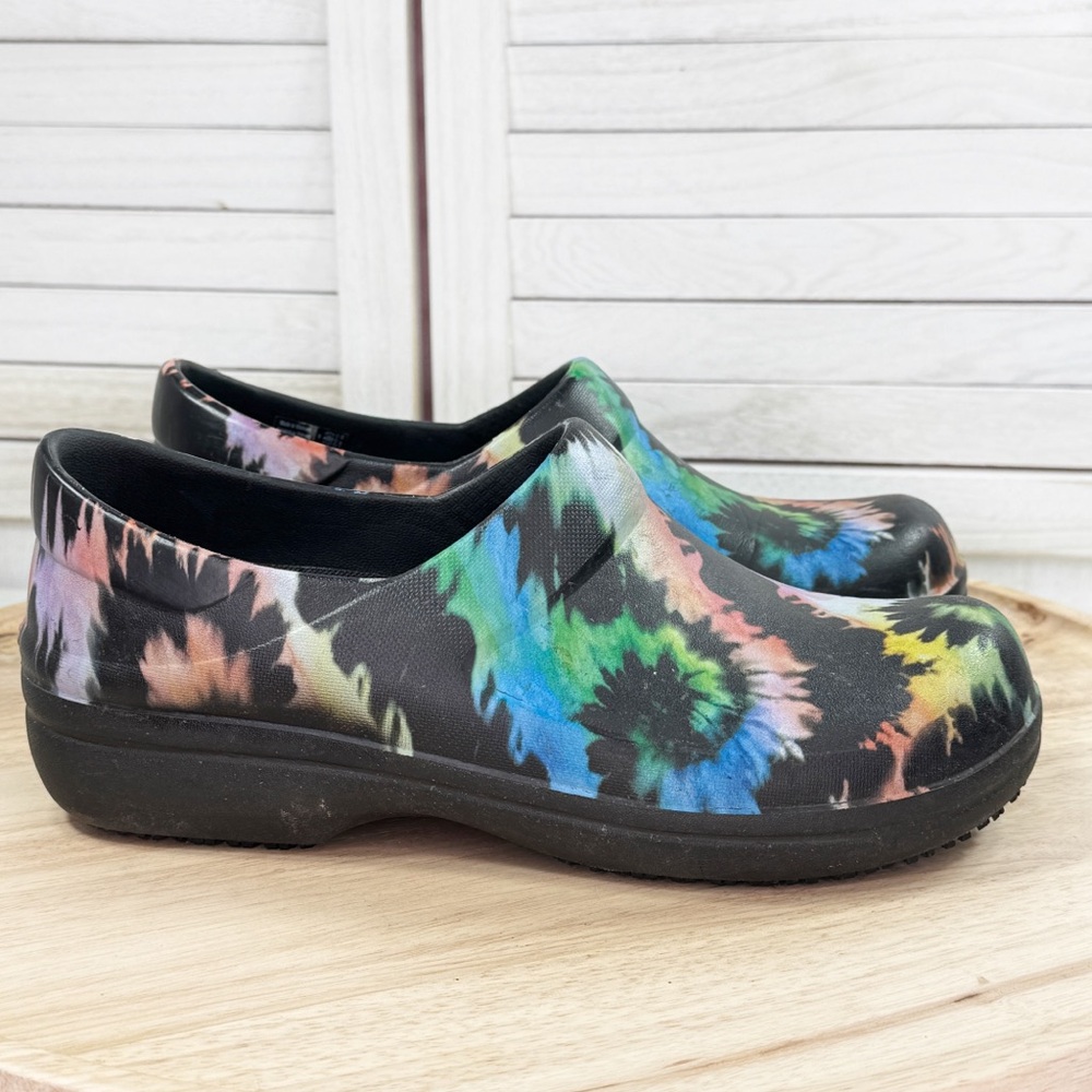 Crocs Neria Pro II Graphic Clogs Tie Dye Black Womens 9‎